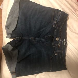 Like new!! High Rise Midi Express shorts